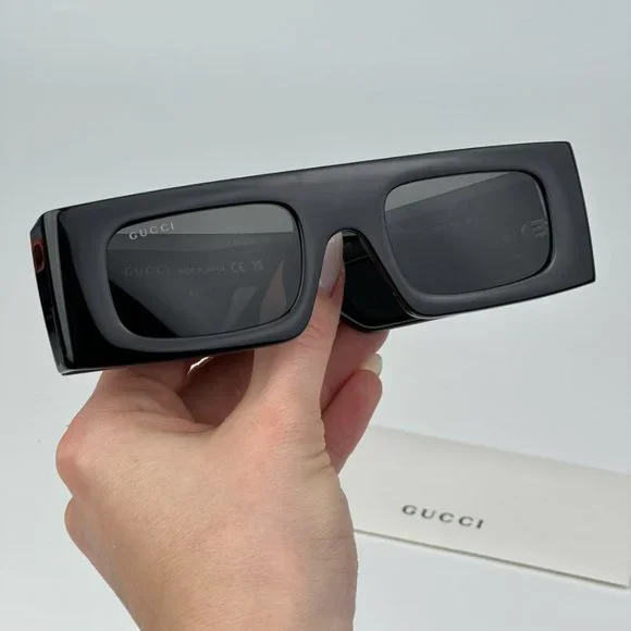 Gucci GG1646S 001 BRAND NEW Sunglasses Black Grey Unisex  display picture 1